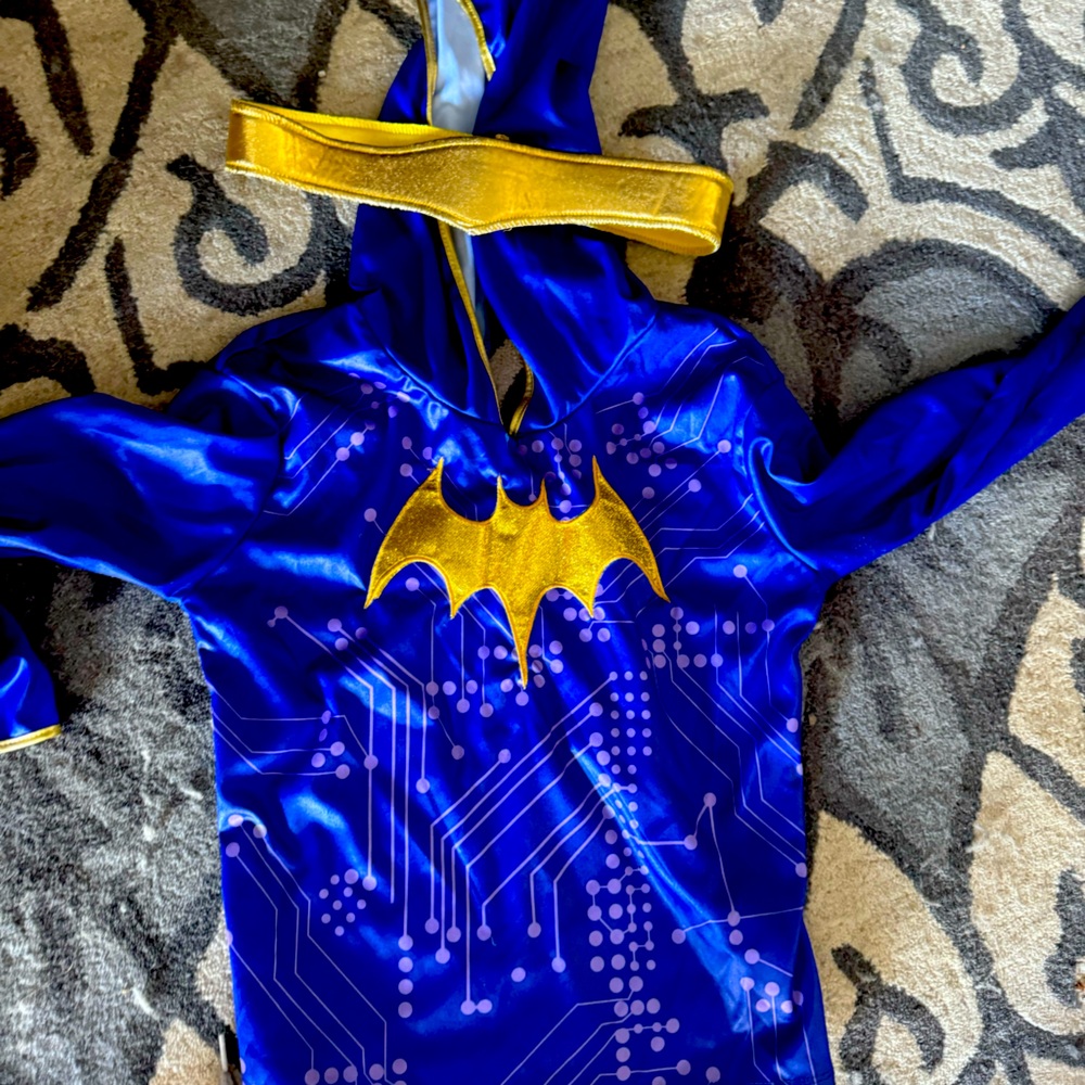 Teenager/ girls power woman Halloween costume